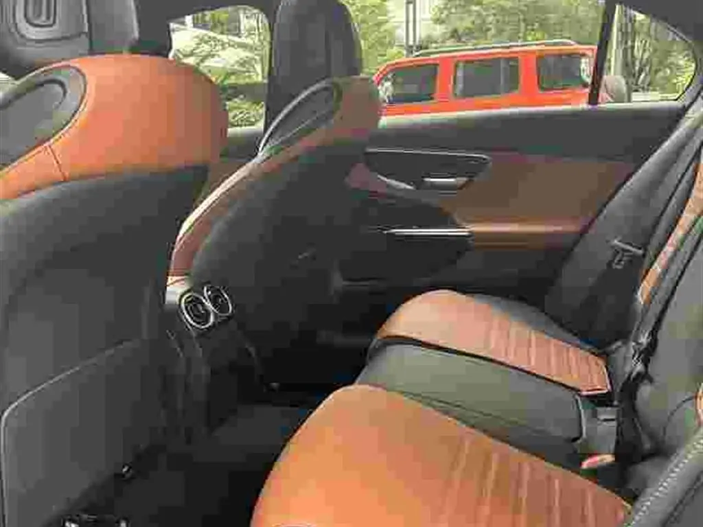 Mercedes-Benz C-Class 2022 — Фото 7/8