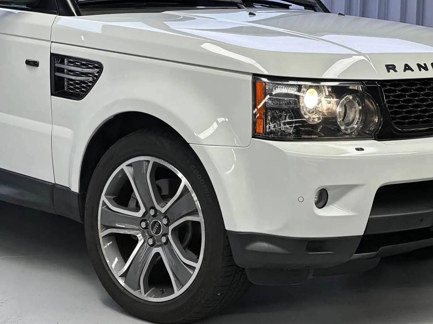 Land Rover Range Rover Sport 2012 — Фото 20/20