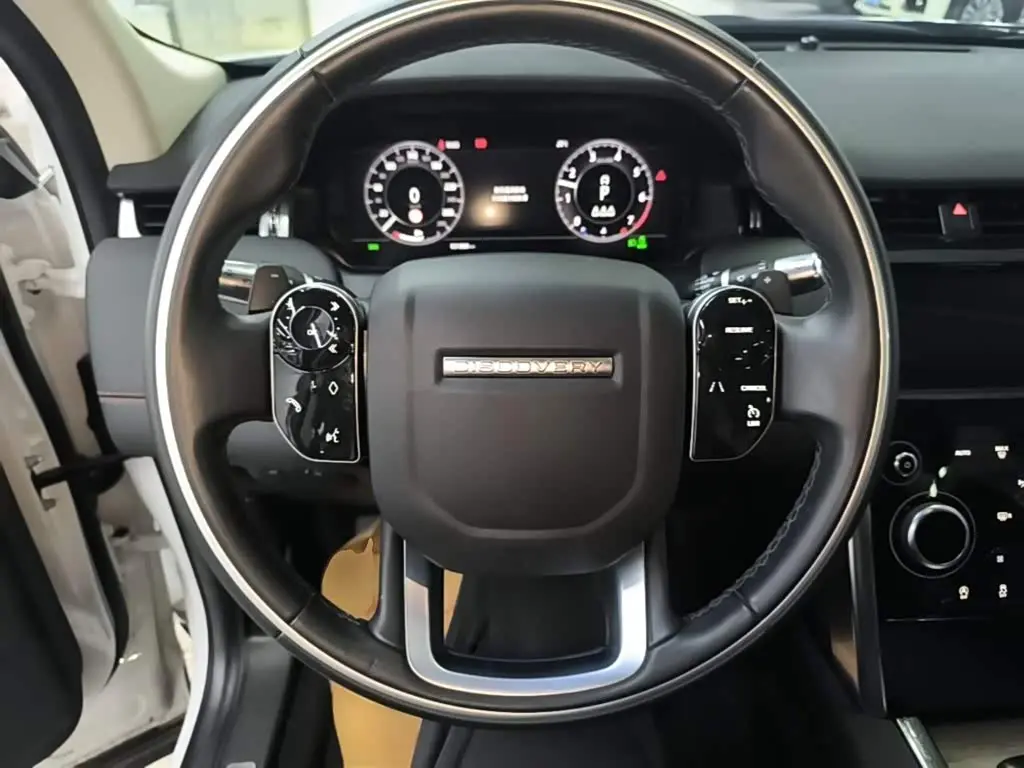 Land Rover Discovery Sport 2021 — Фото 11/20