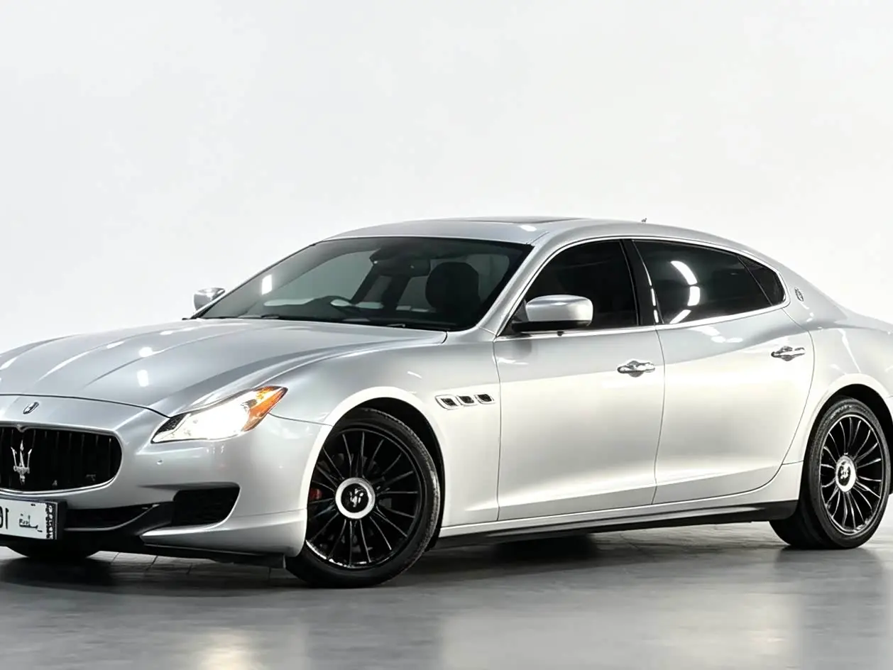 Maserati Quattroporte 2016 — Фото 1/9