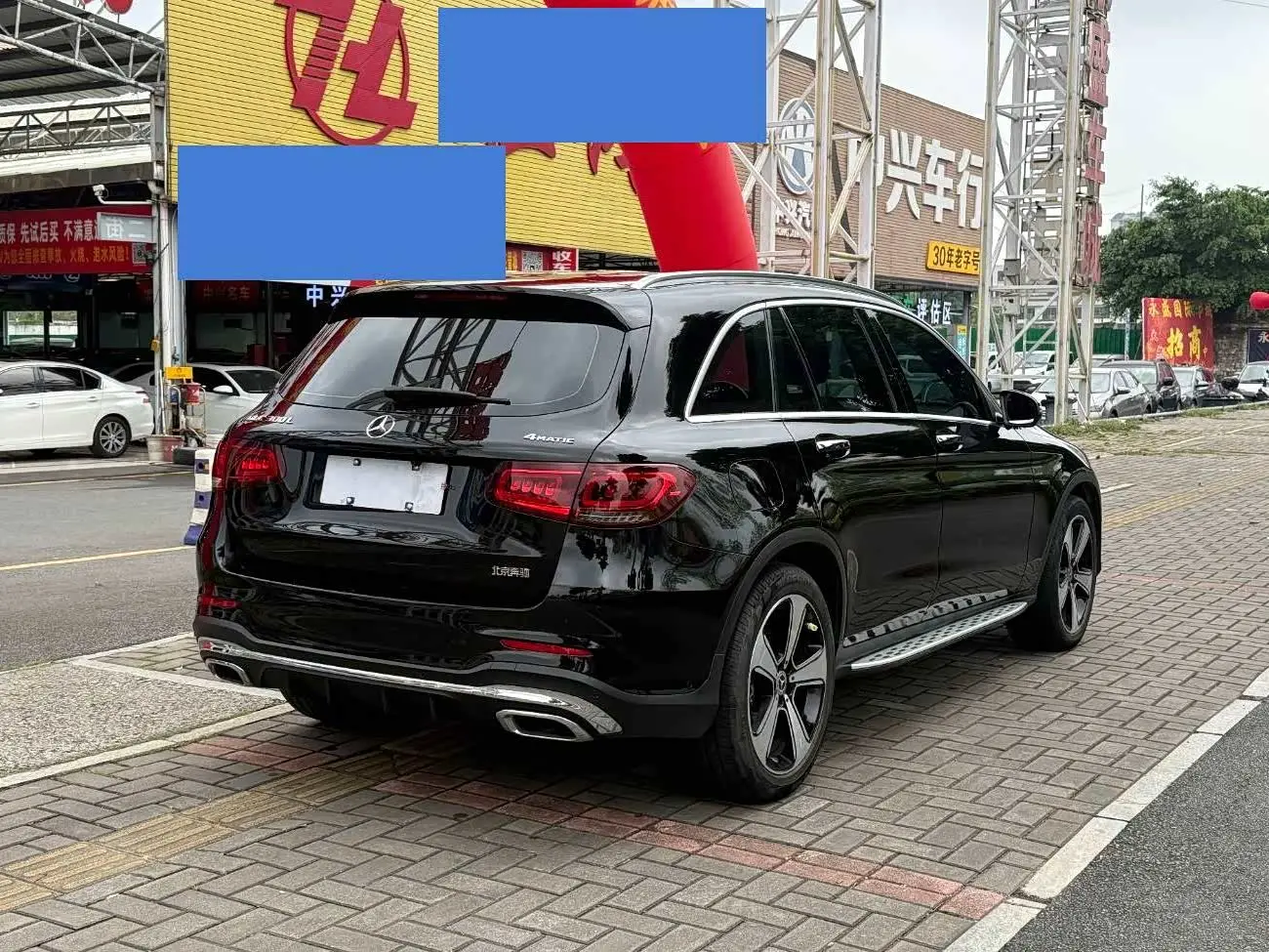 Mercedes-Benz GLC 2022 — Photo 8/9