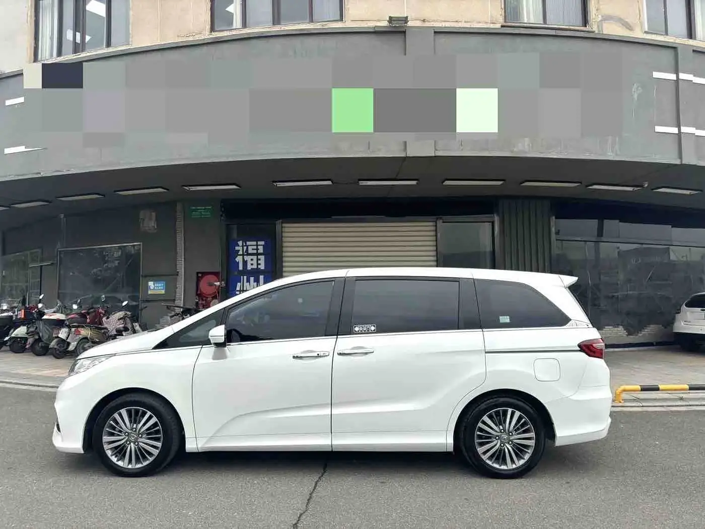 Honda Odyssey 2019 — Фото 4/10