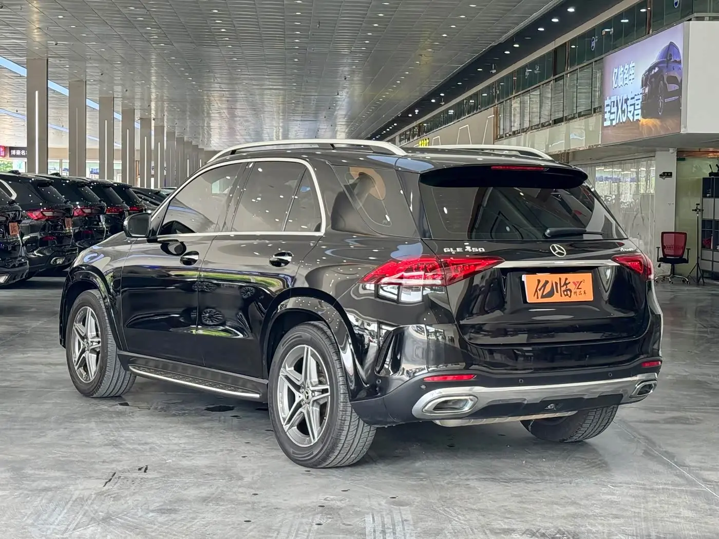 Mercedes-Benz GLE 2020 — Фото 15/16