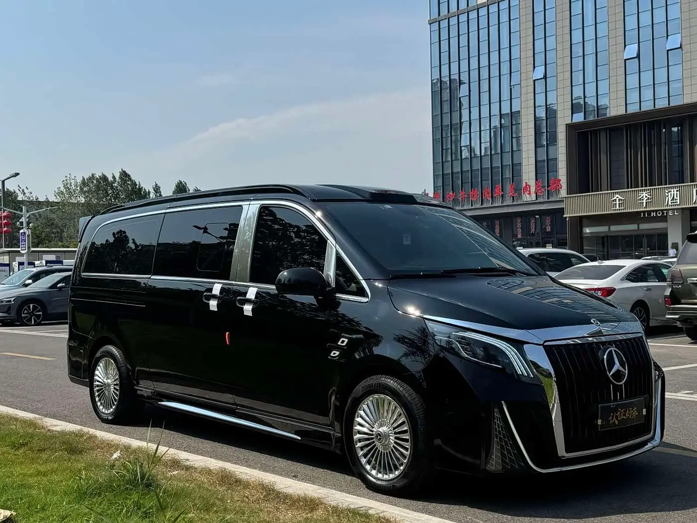 Mercedes-Benz Vito 2023 — Фото 3/20