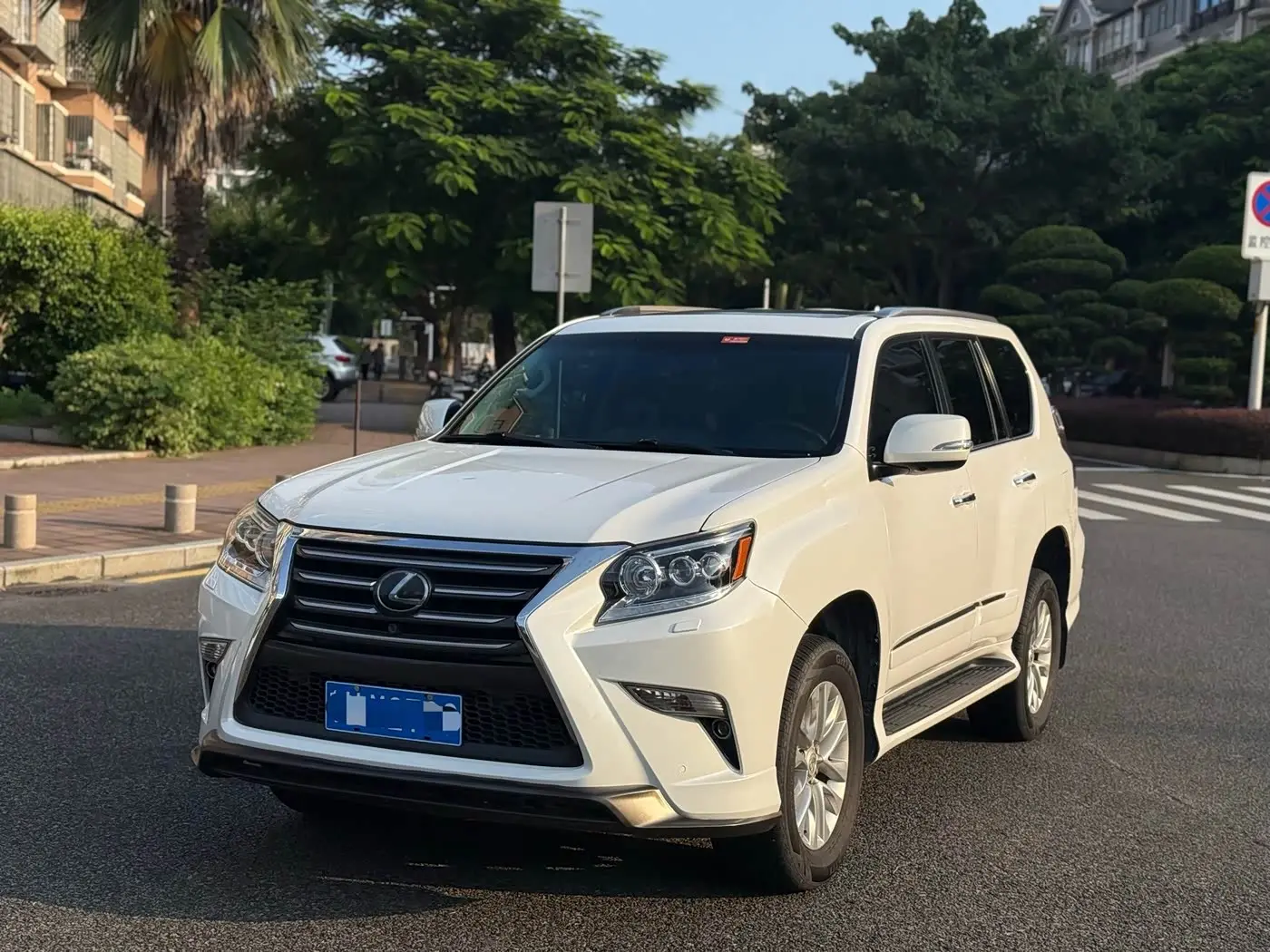 Lexus GX 2013 — Фото 1/9