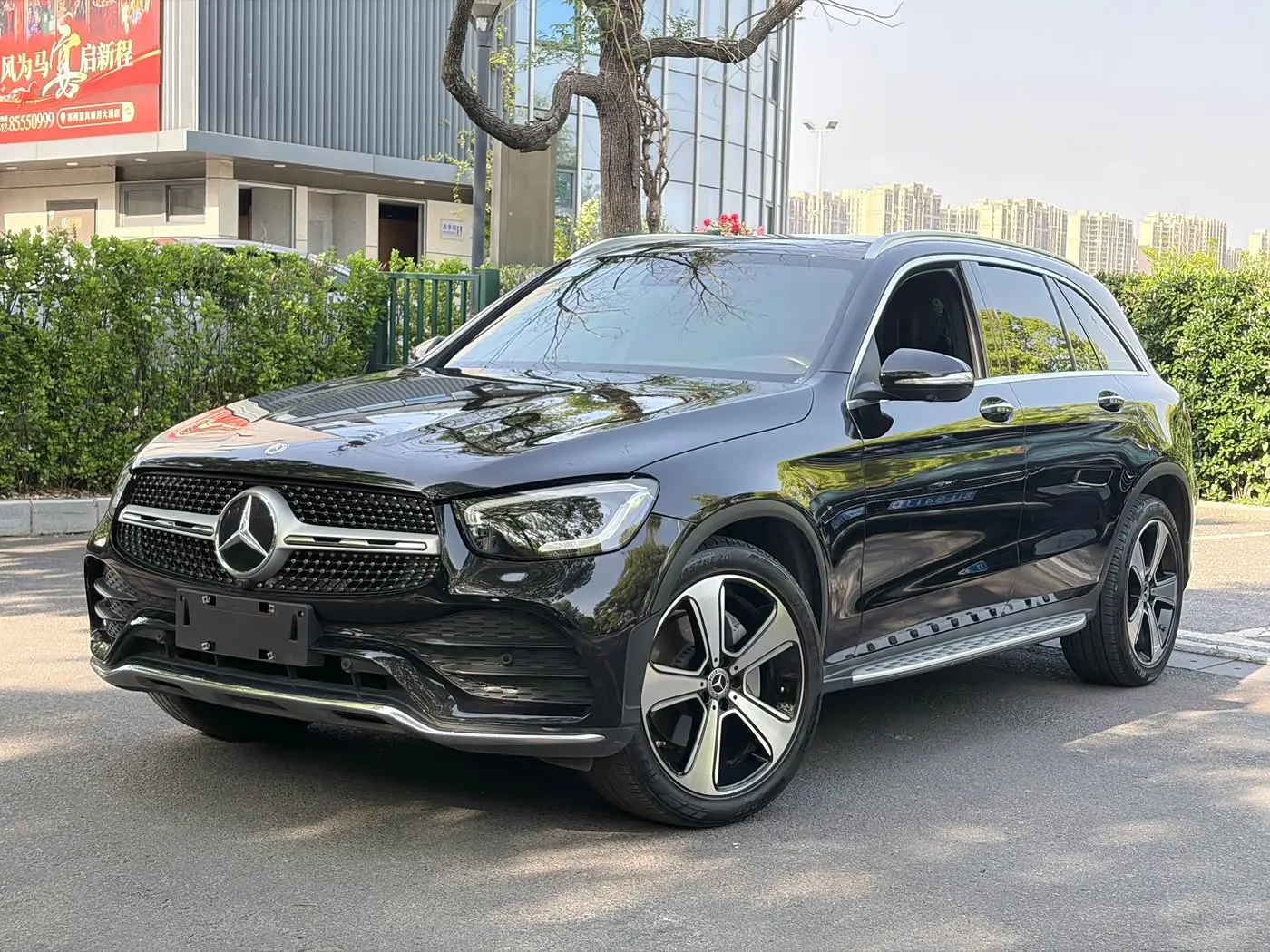 Mercedes-Benz GLC 2019 — Photo 2/20