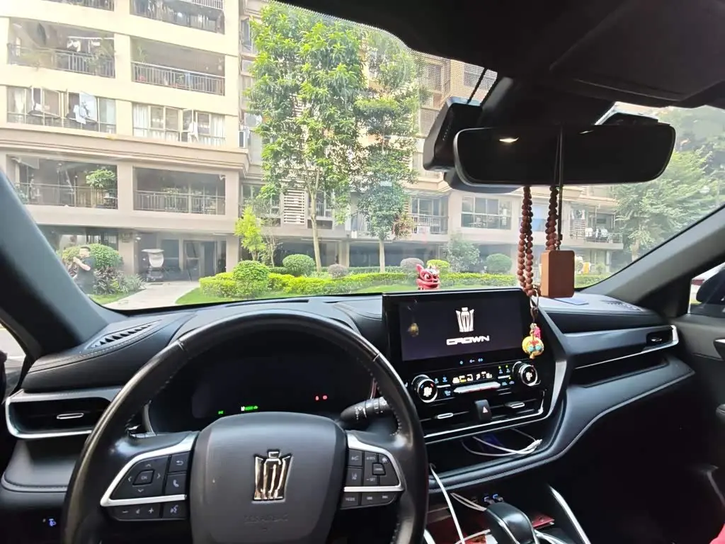 Toyota Crown Kluger 2022 — Photo 5/20