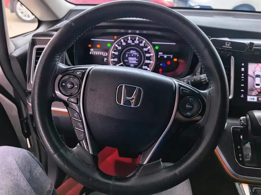 Honda Elysion 2019 — Şəkil 15/16