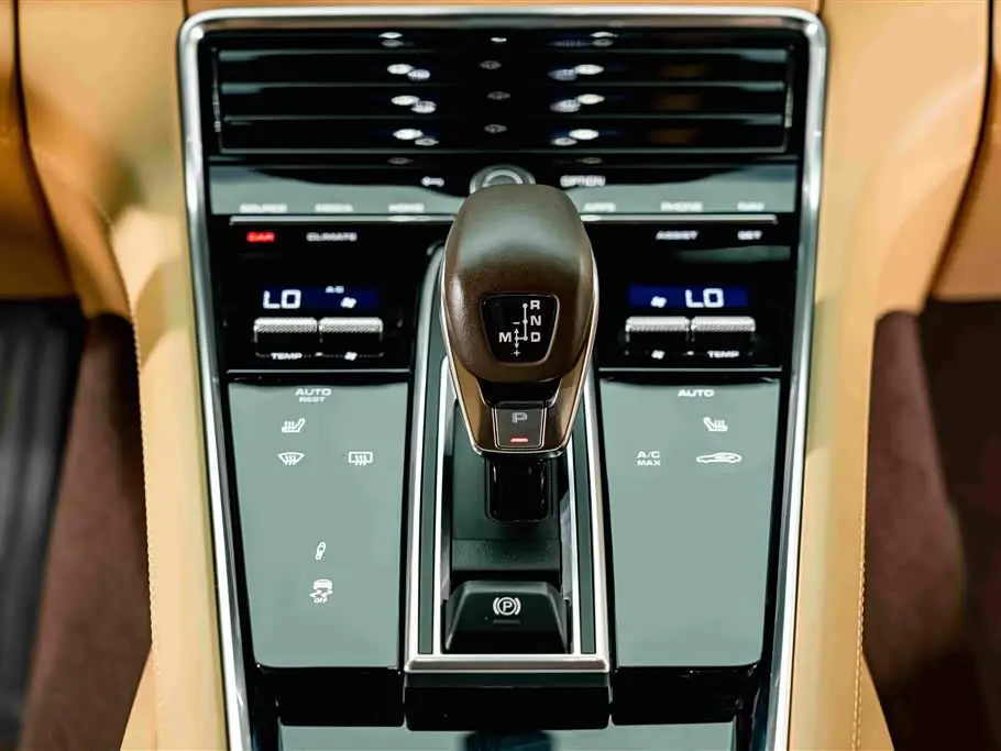 Porsche Panamera 2022 — Фото 15/20