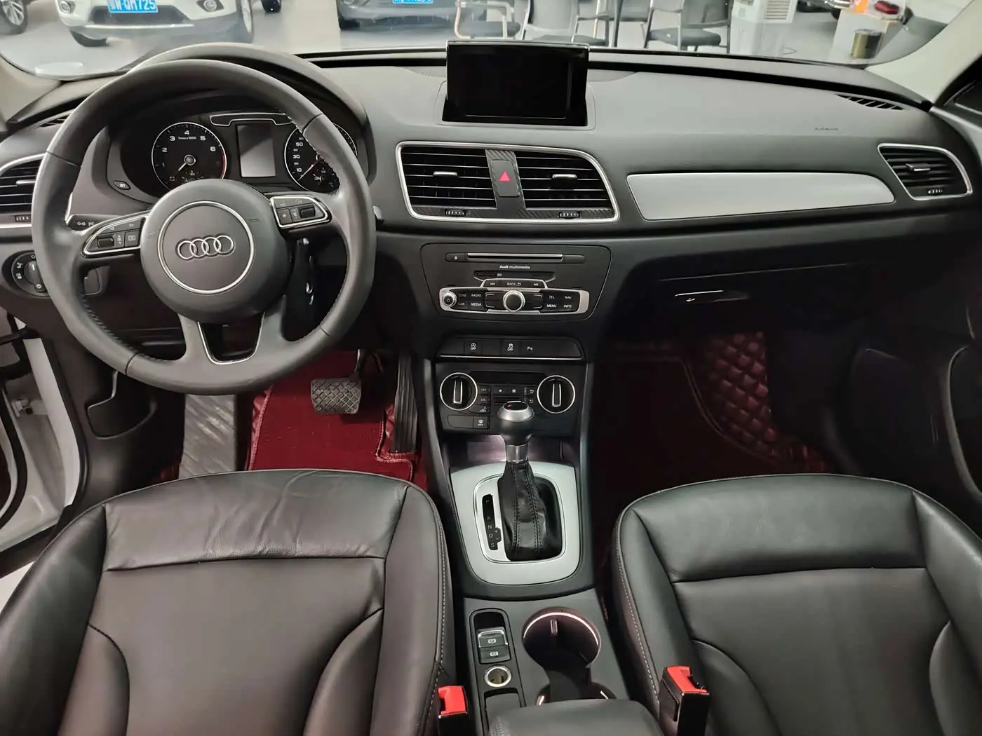 Audi Q3 2019 — Photo 10/14