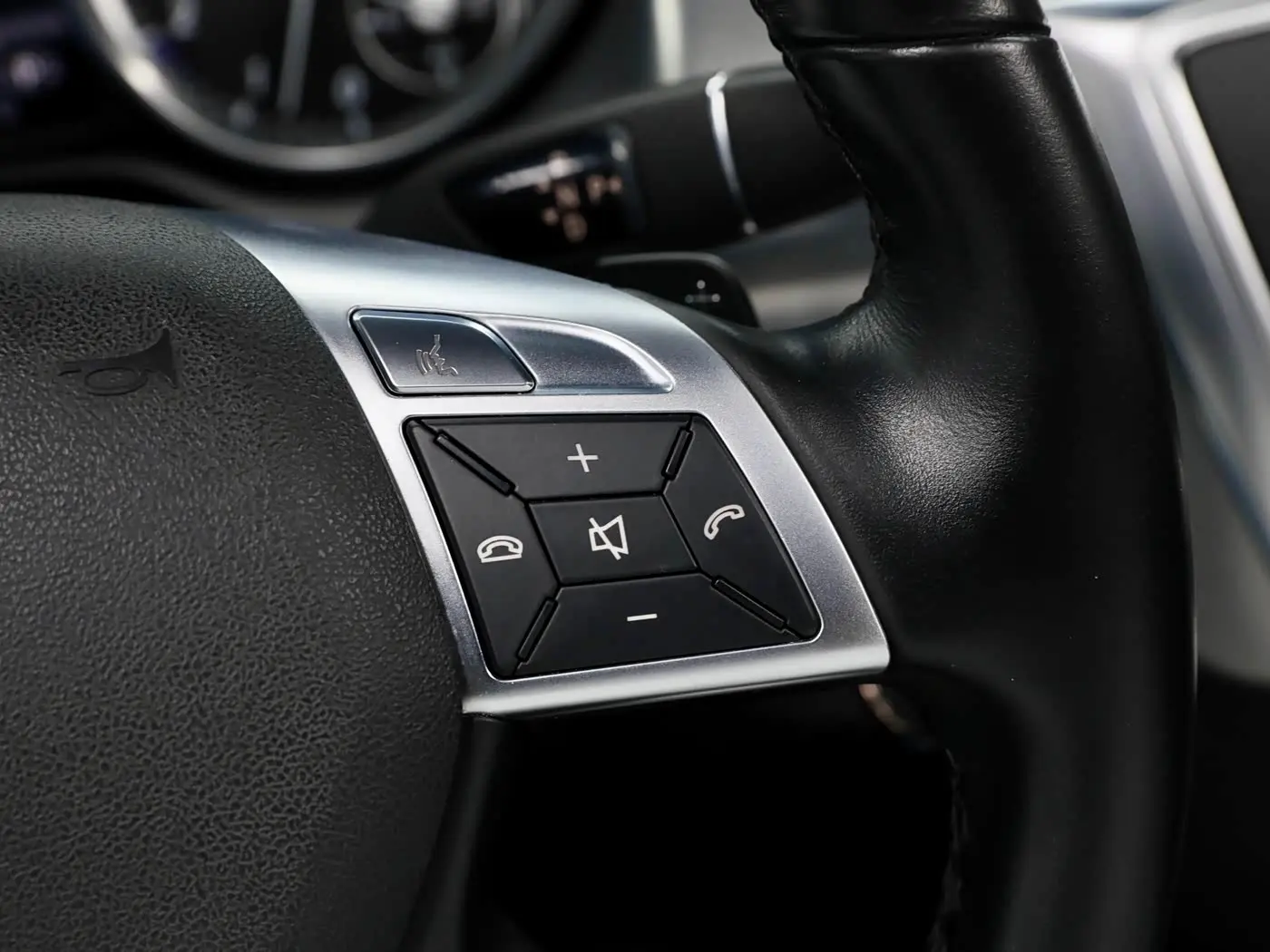 Mercedes-Benz M-Class 2013 — Photo 20/20