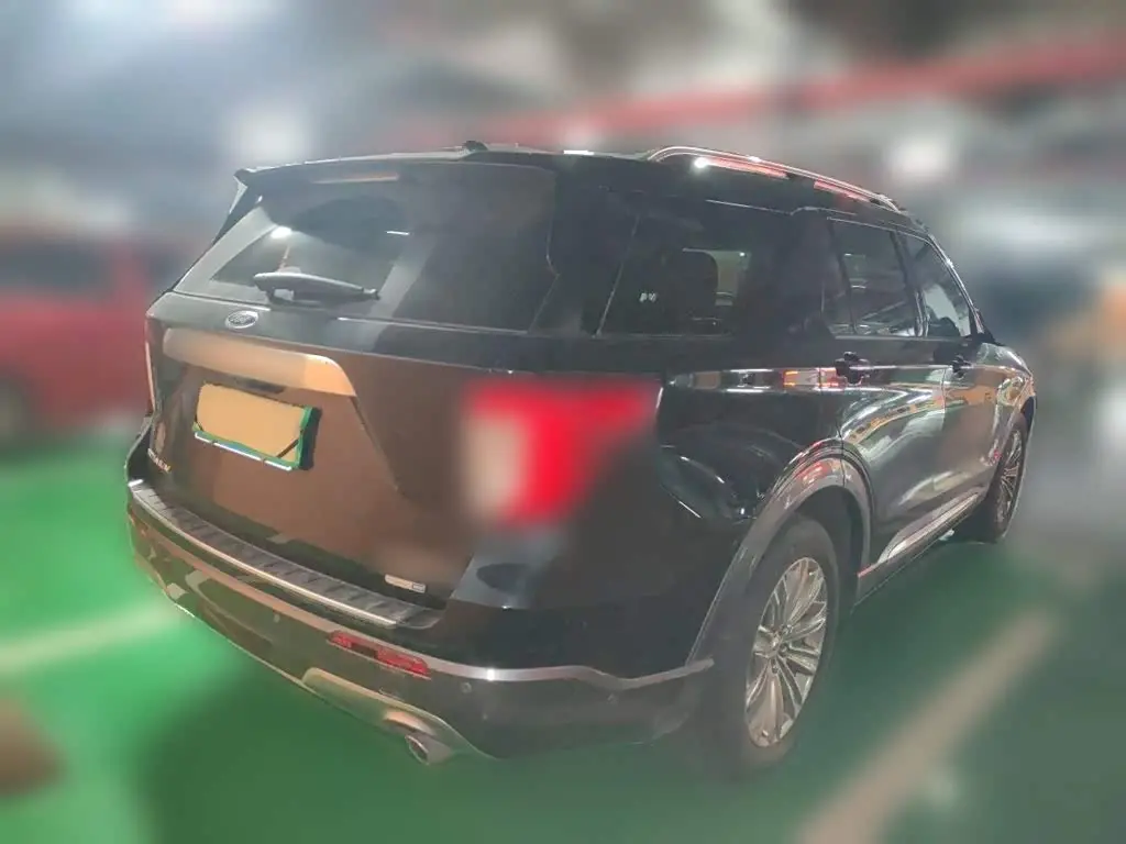 Ford Explorer 2021 — Photo 4/20