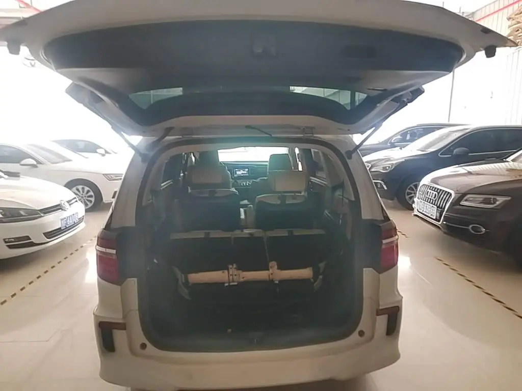 Honda Elysion 2019 — Photo 19/20