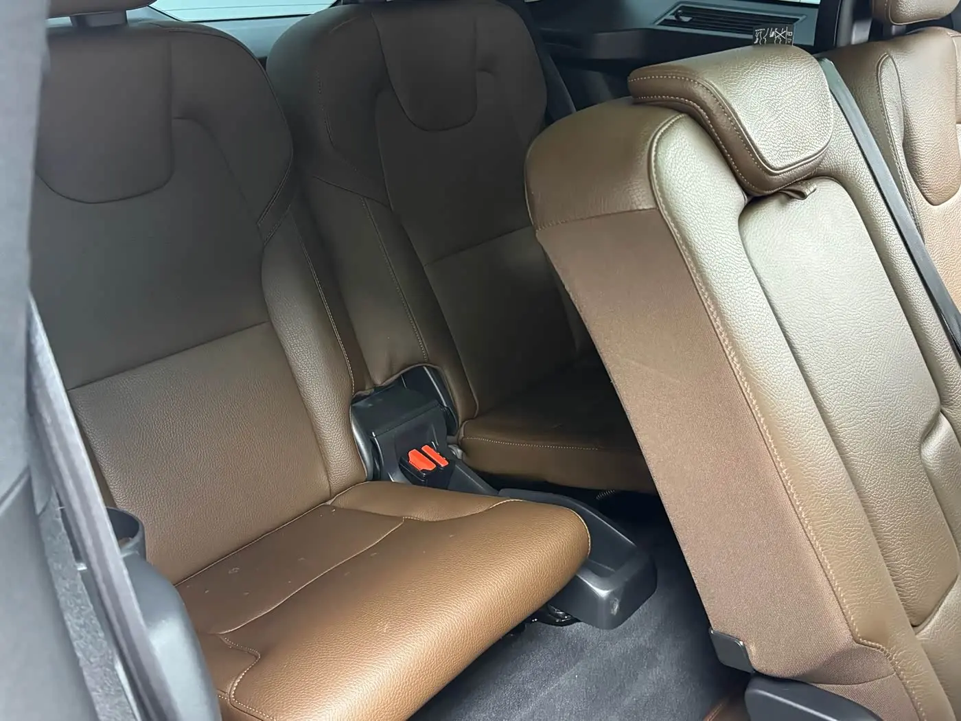 Volvo XC90 2019 — Photo 8/10