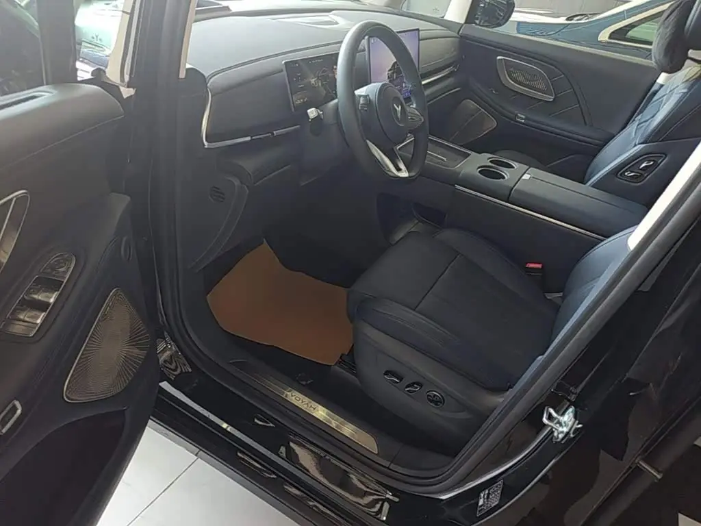 Voyah Auto Voyah Dreamer 2025 — Photo 16/20