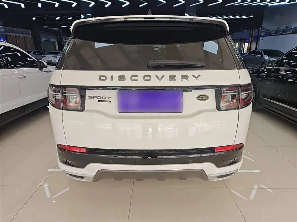 Land Rover Discovery Sport 2021 — Фото 6/20