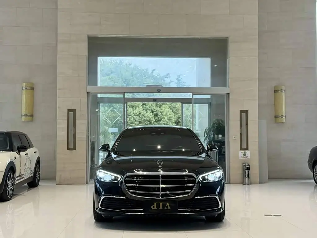 Mercedes-Benz S-Class 2021 — Фото 2/9