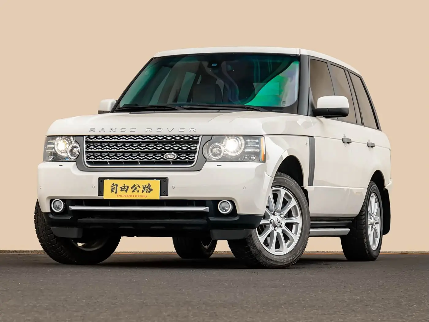 Land Rover Range Rover 2010 — Photo 5/17