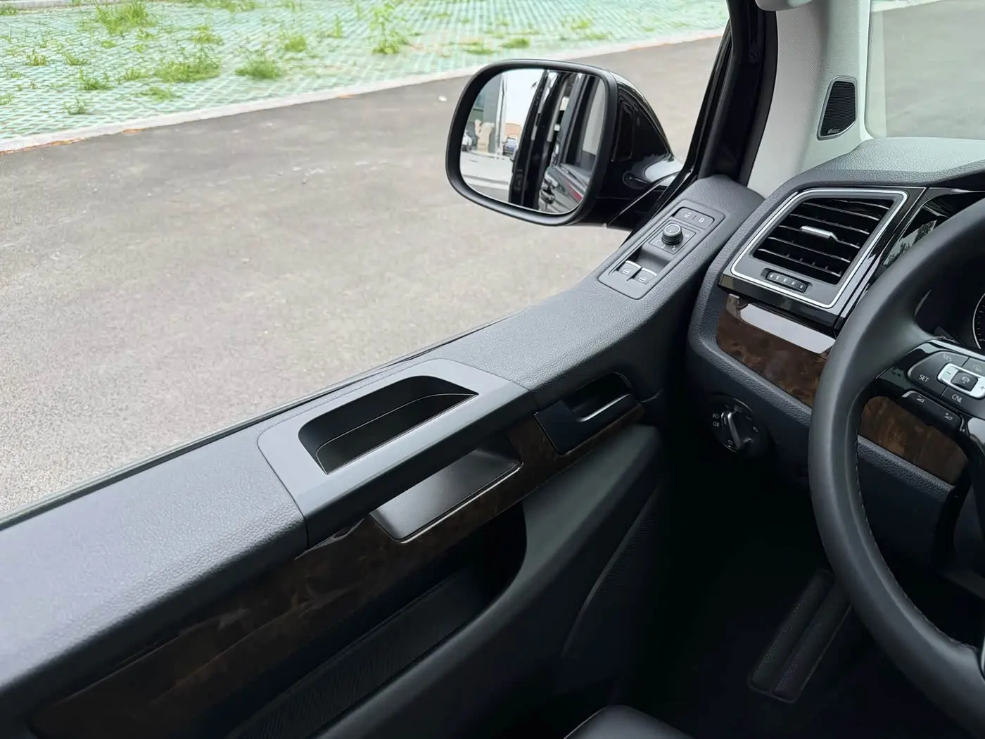 Volkswagen Multivan 2019 — Фото 15/20