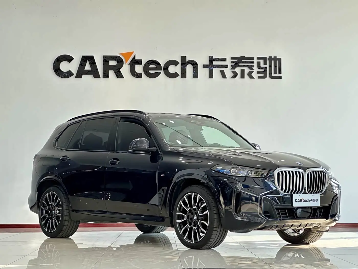 BMW X5 2025 — Фото 3/20