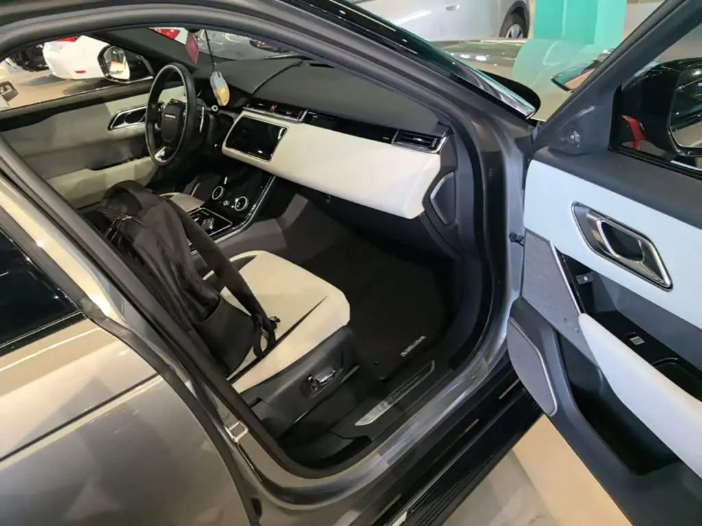 Land Rover Range Rover Velar 2017 — Фото 9/20