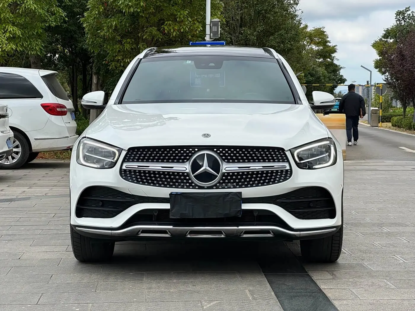 Mercedes-Benz GLC 2020 — Фото 2/20