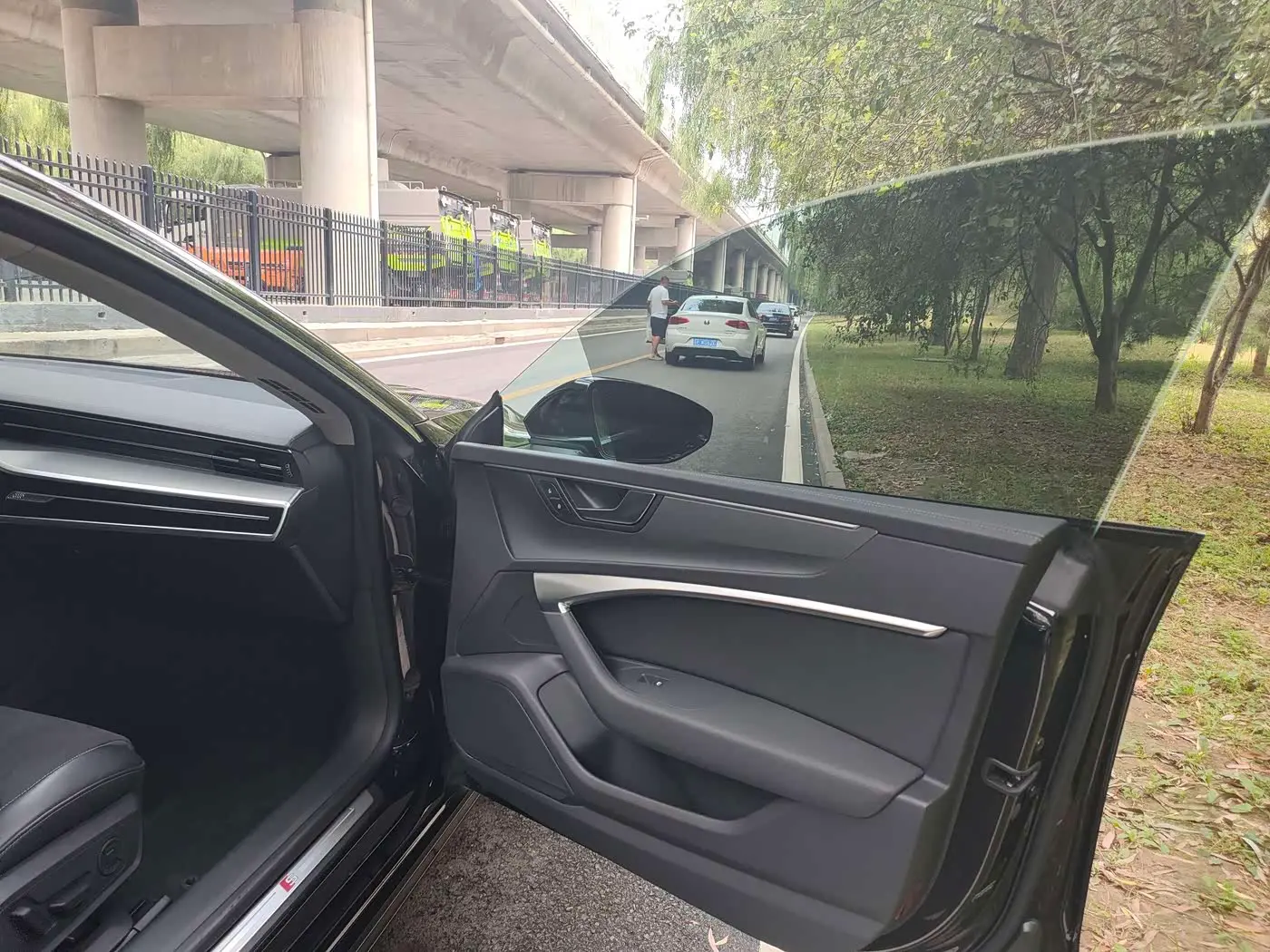 Audi A7L 2024 — Şəkil 11/15