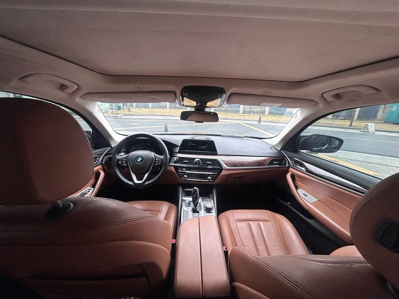 BMW 5 Series 2018 — Фото 17/19