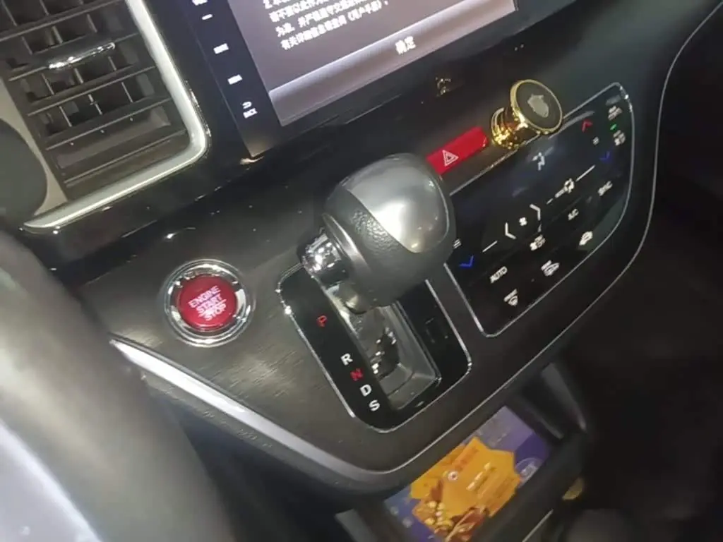 Honda Elysion 2018 — Şəkil 14/20