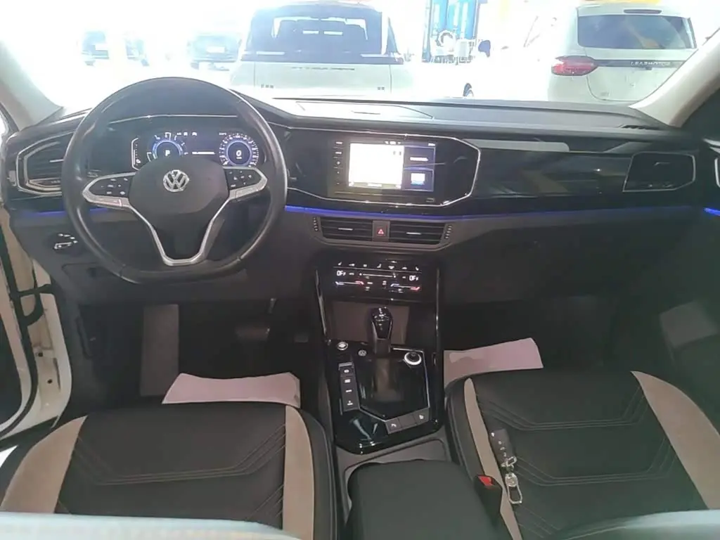 Volkswagen Tayron GTE Plug-in Hybrid 2021 — Şəkil 10/20