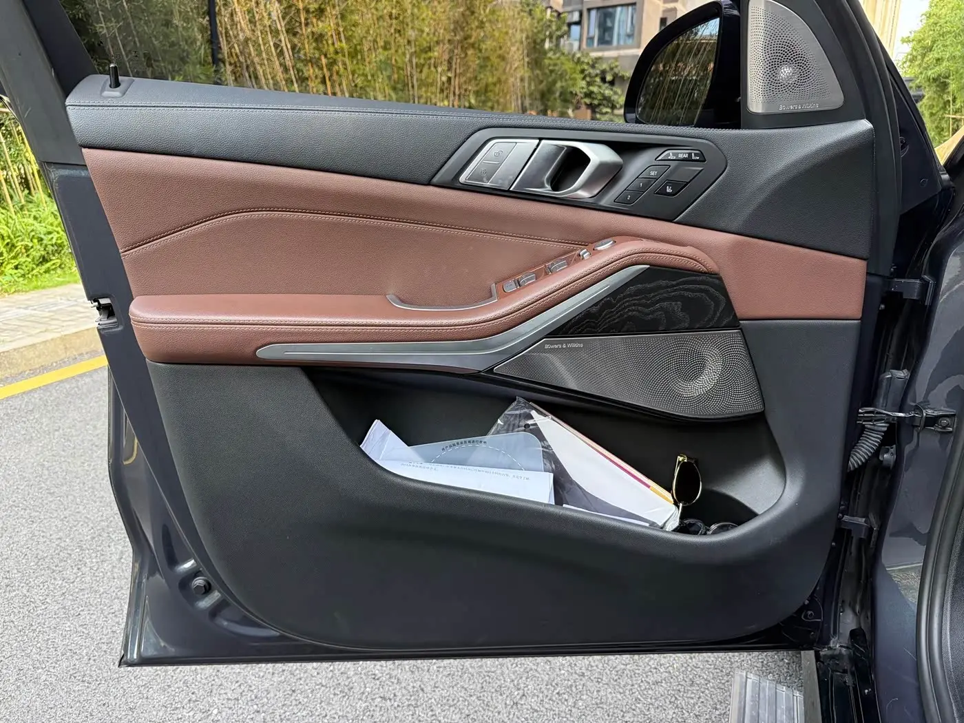 BMW X7 2021 — Photo 13/14