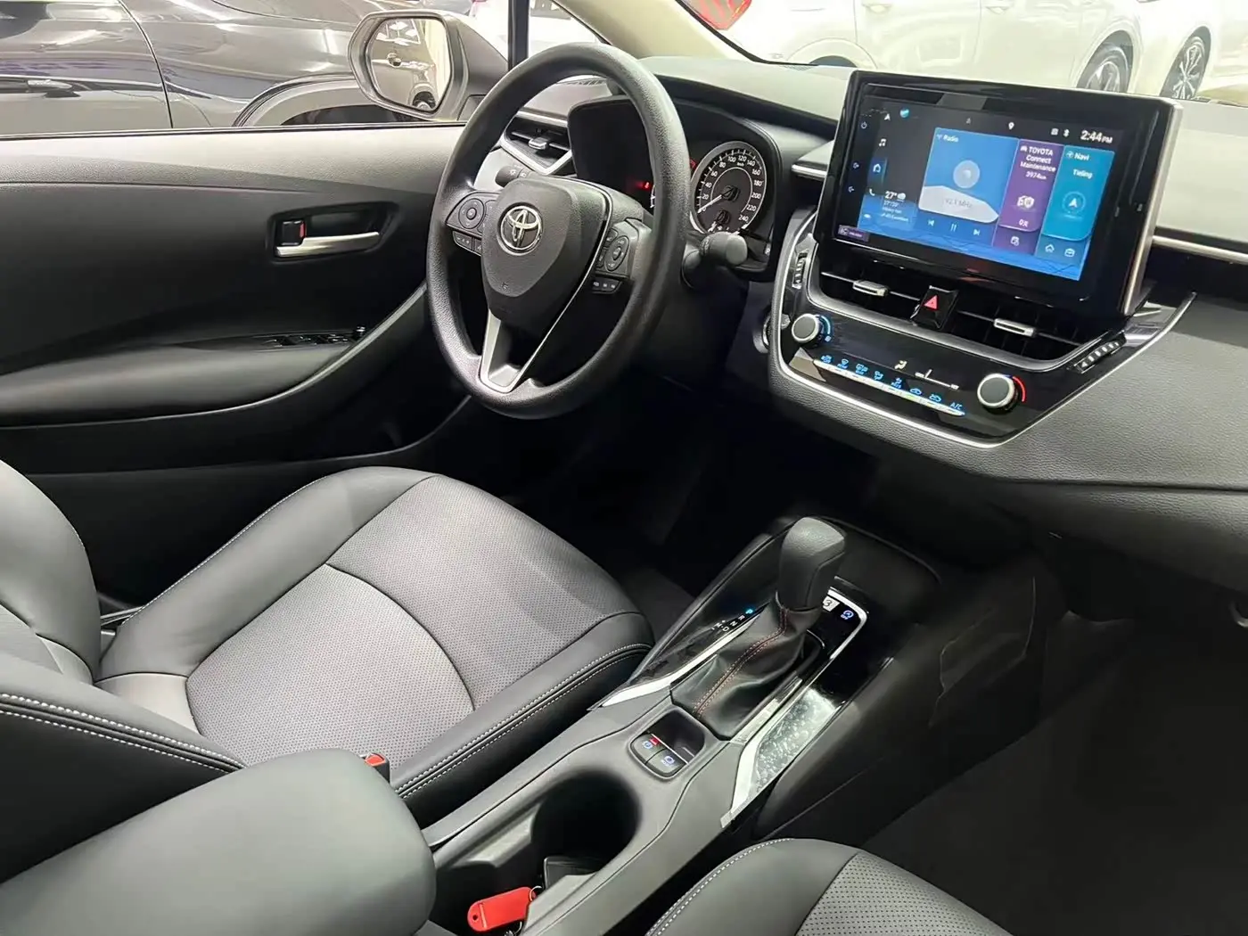 Toyota Corolla 2023 — ფოტო 19/20