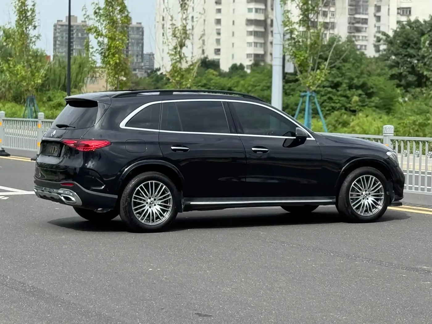 Mercedes-Benz GLC 2025 — Photo 18/18