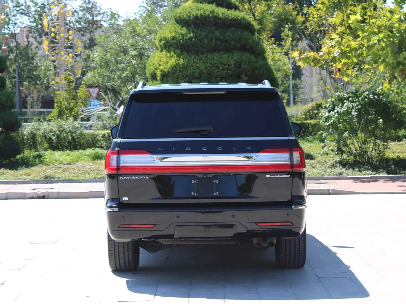 Lincoln Navigator 2021 — Photo 5/20