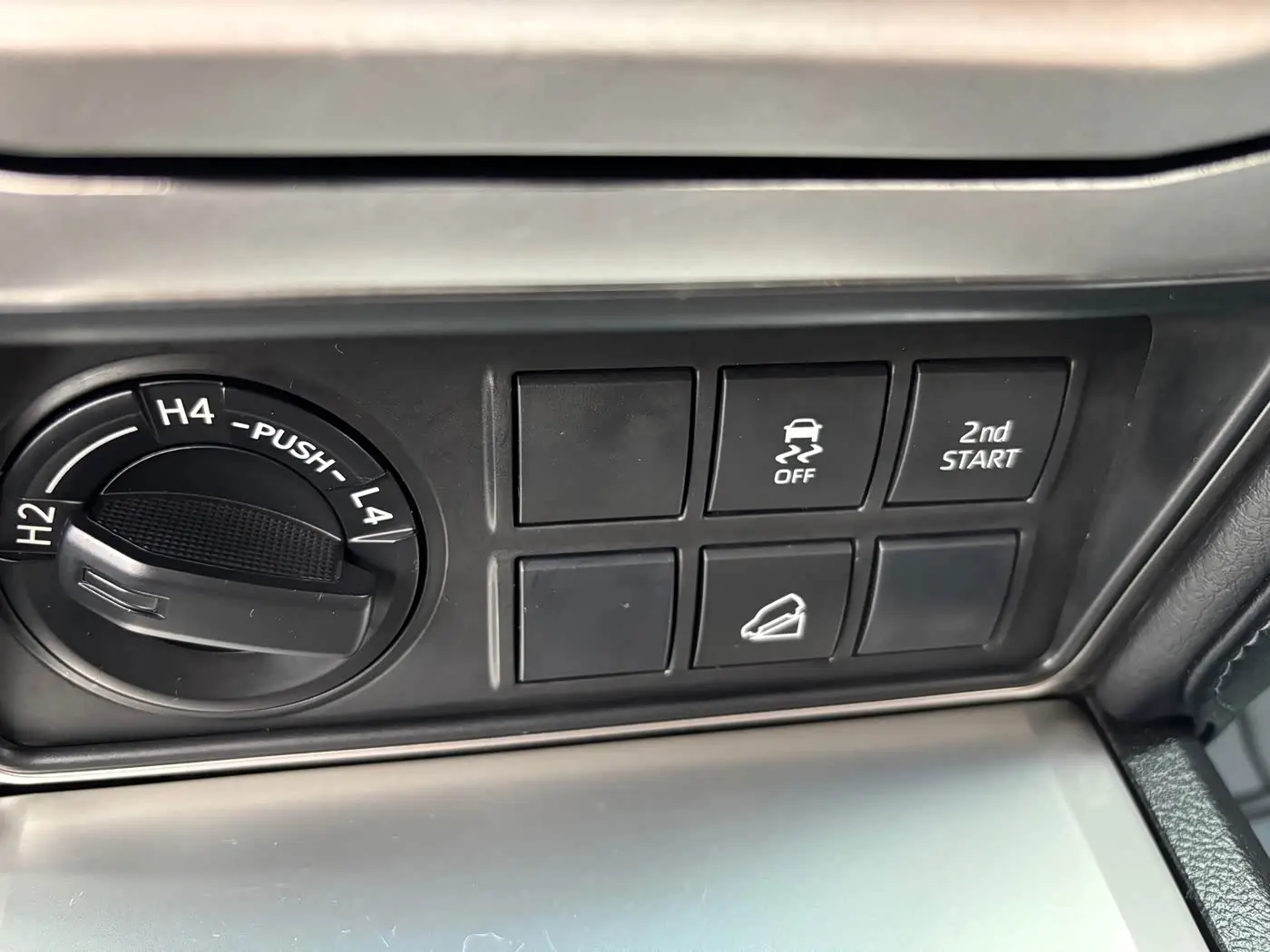 Toyota Prado 2019 — Фото 13/20