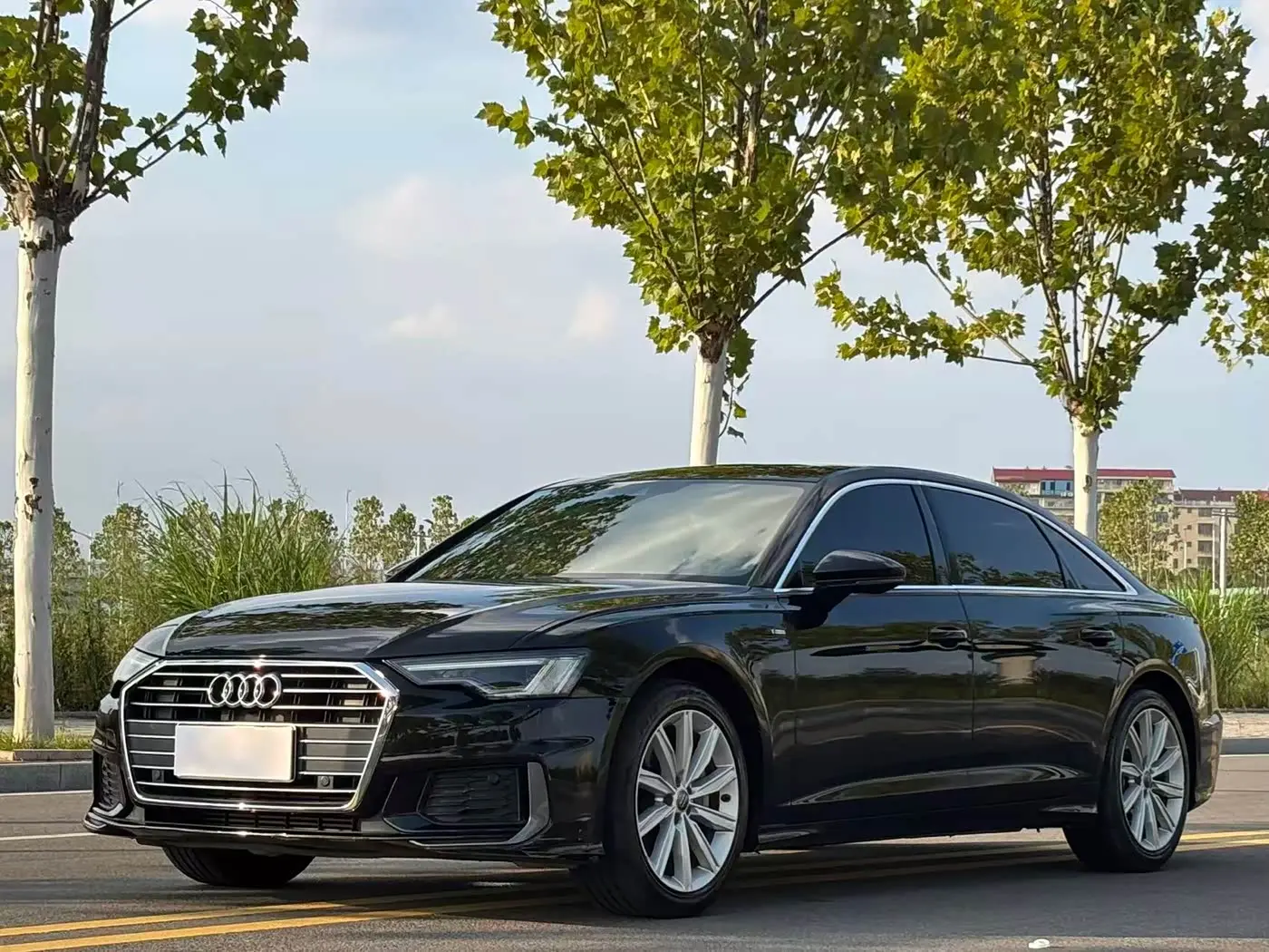 Audi A6L 2021 — ფოტო 1/12