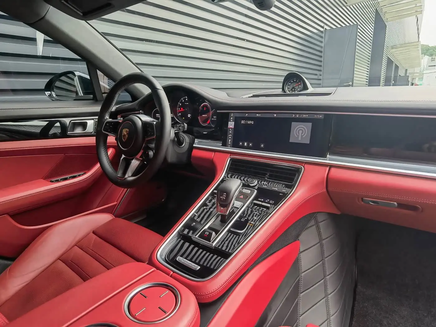 Porsche Panamera 2019 — Photo 6/10