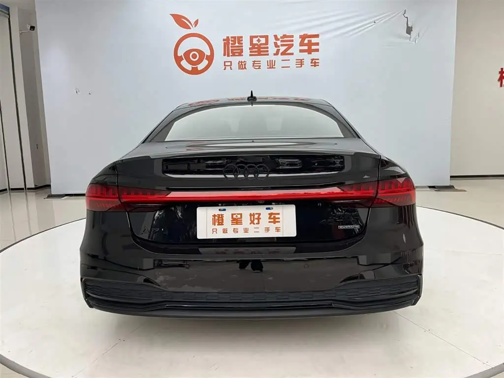 Audi A7L 2023 — Photo 6/15