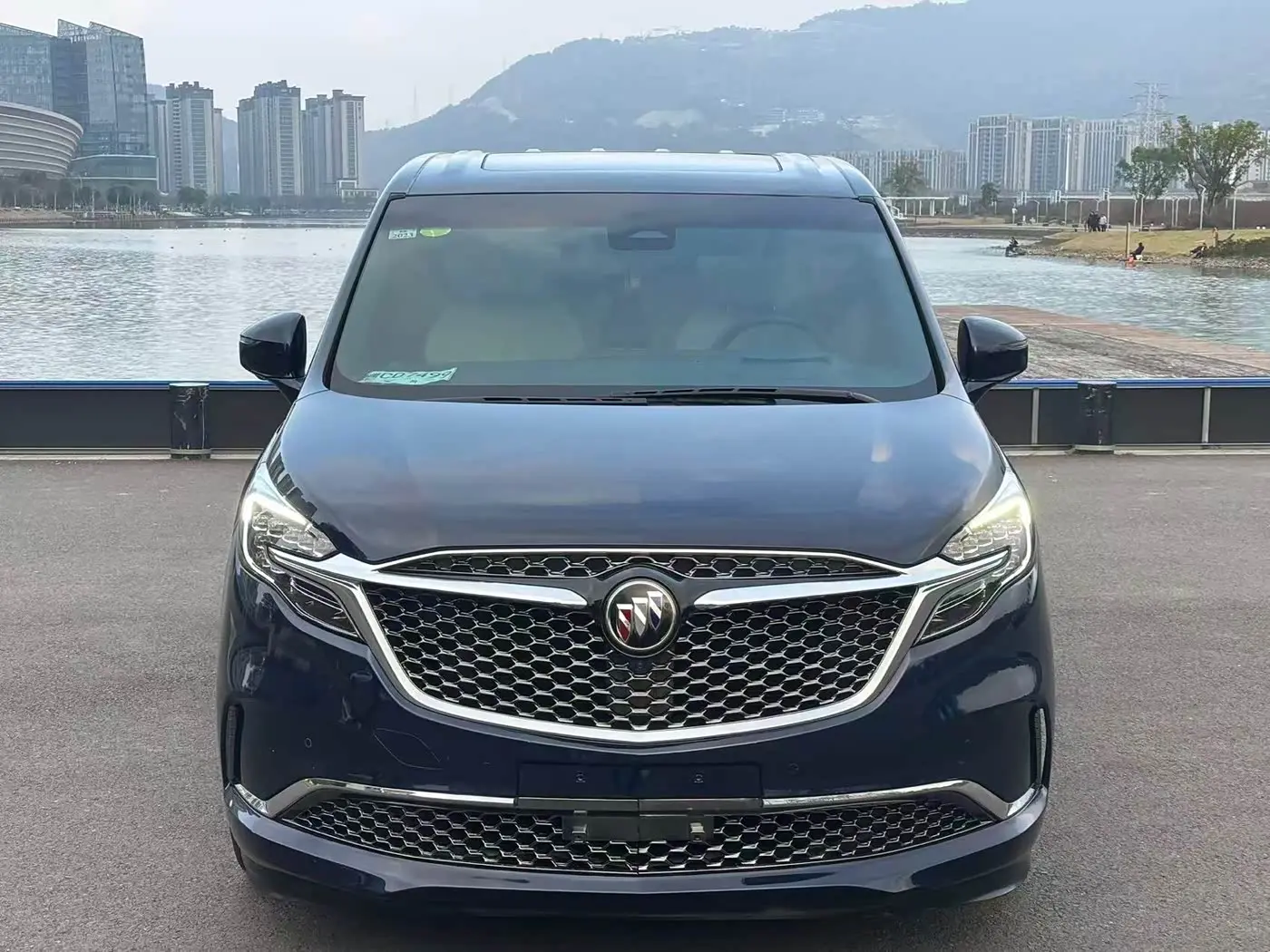 Buick GL8 2021 — Şəkil 2/10