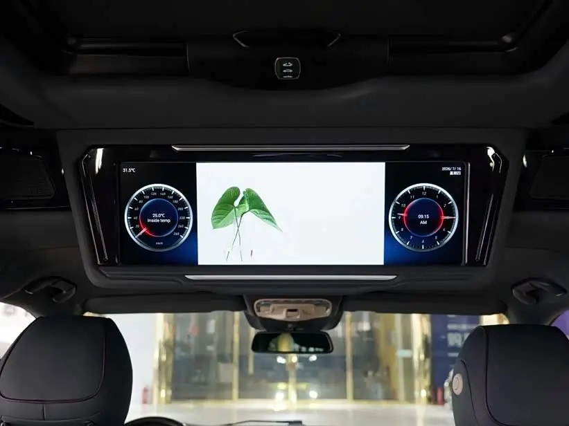 Mercedes-Benz V-Class 2021 — Photo 15/20