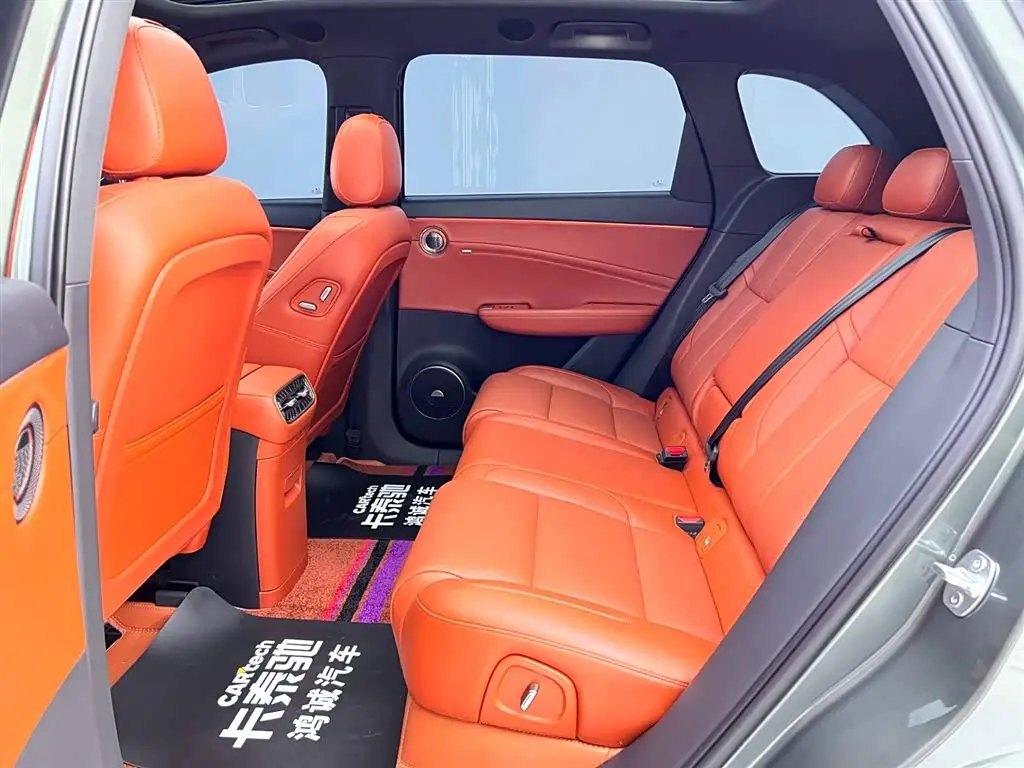 Hongqi HS6 PHEV 2026 — Photo 17/20