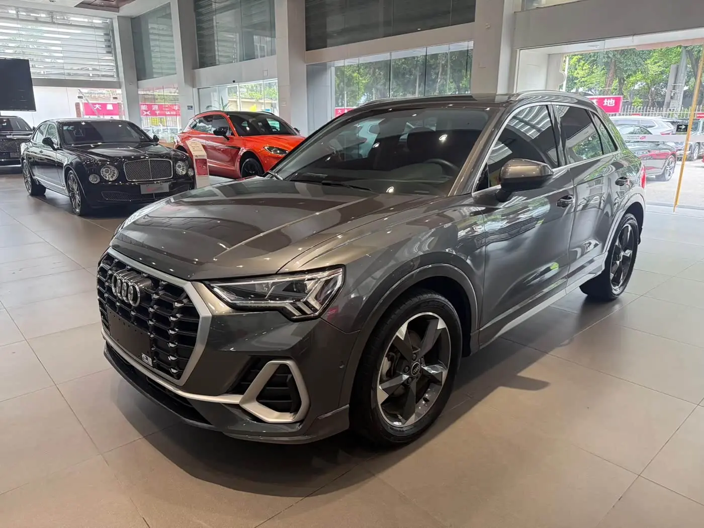 Audi Q3 2022 — Photo 1/20