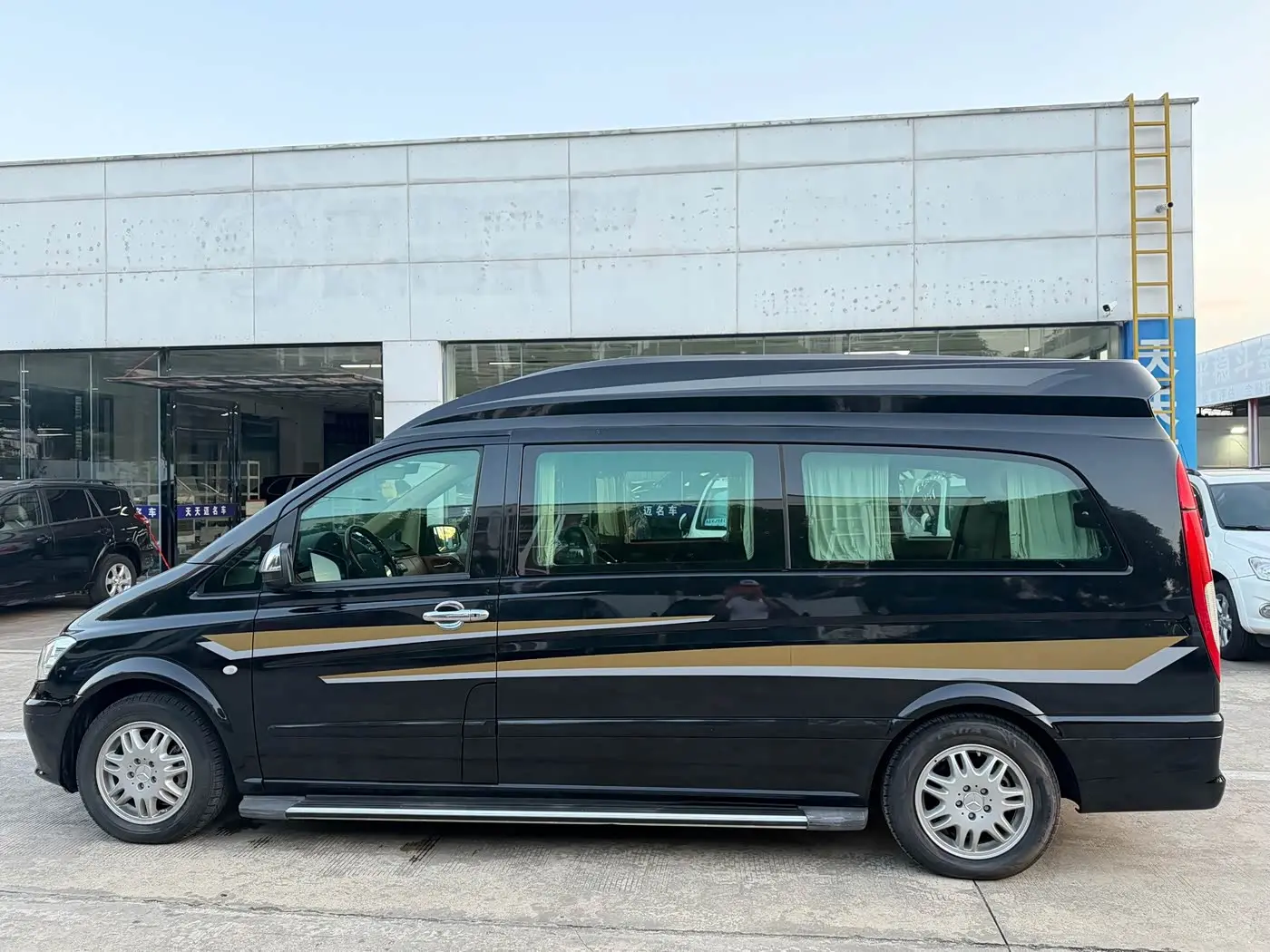 Mercedes-Benz Vito 2015 — Photo 2/20