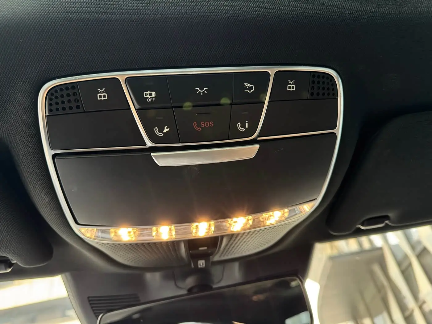 Mercedes-Benz S-Class 2018 — Photo 11/20