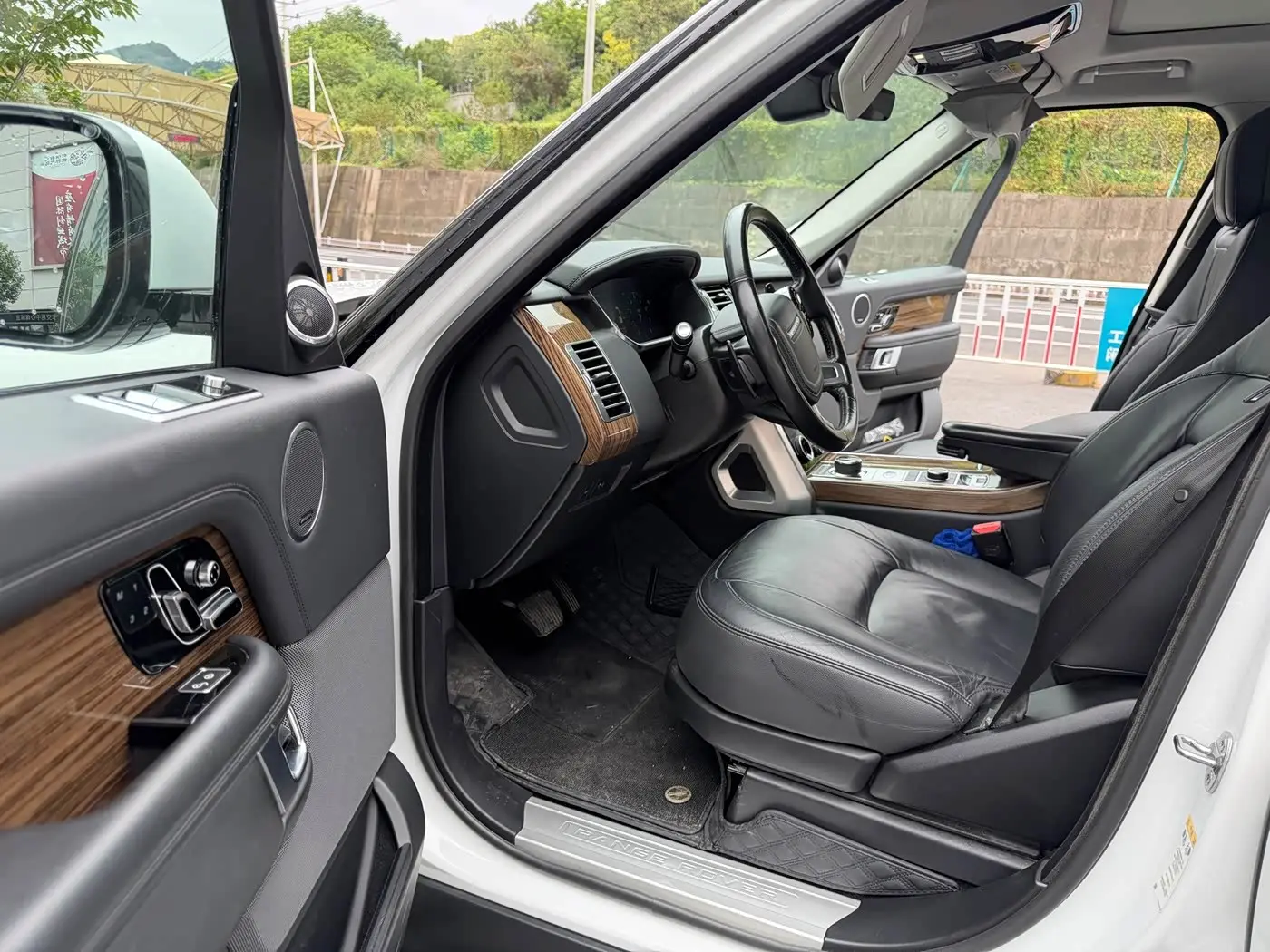 Land Rover Range Rover 2019 — Фото 4/17