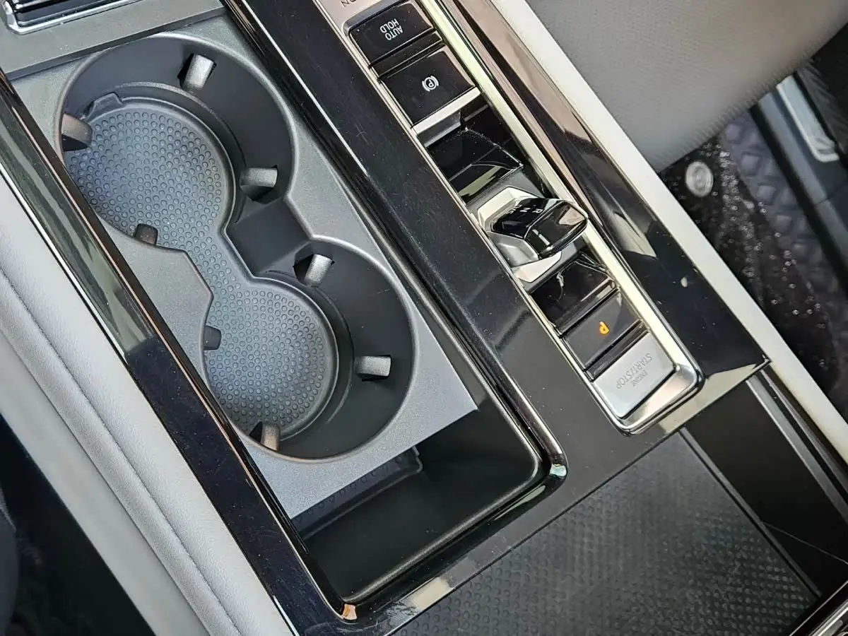 Volkswagen Teramont 2024 — Photo 5/9