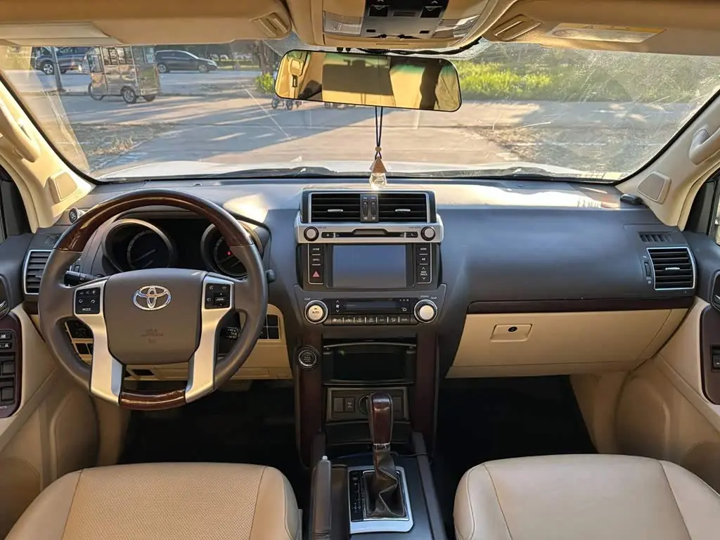 Toyota Prado 2015 — Фото 10/20