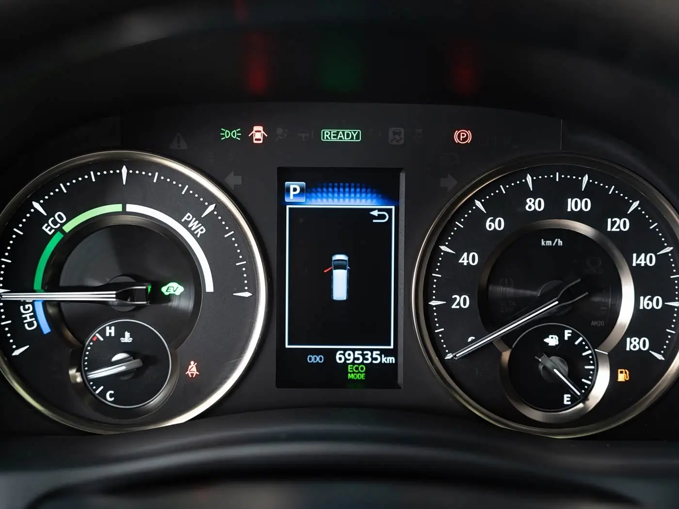 Toyota Alphard 2023 — ფოტო 5/13