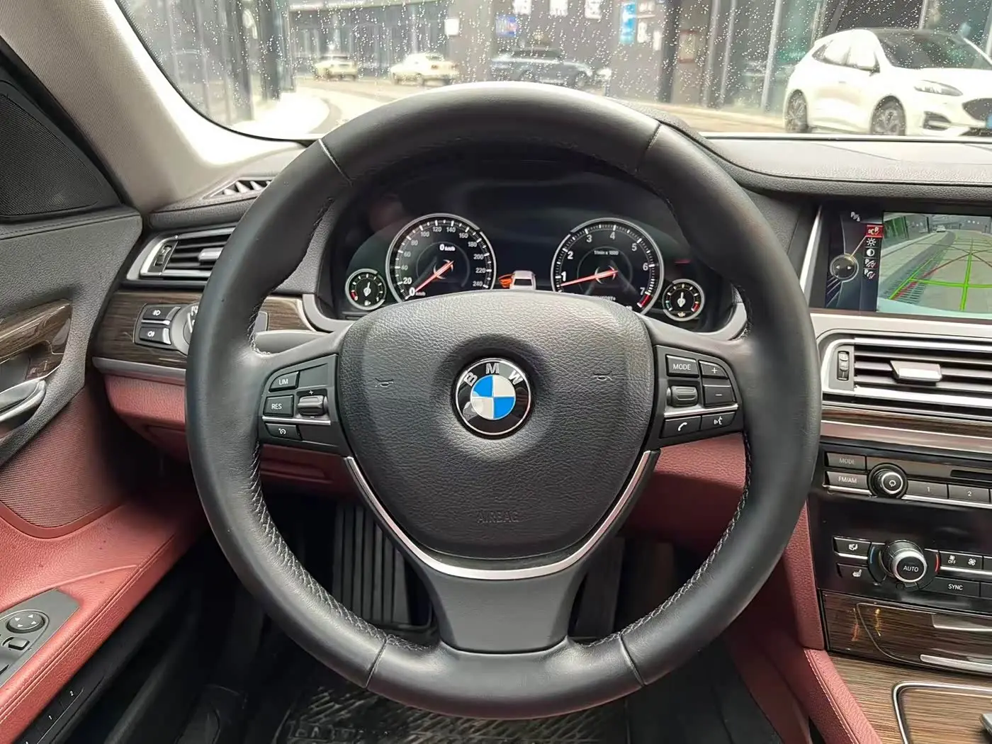BMW 7 Series 2014 — Photo 18/20