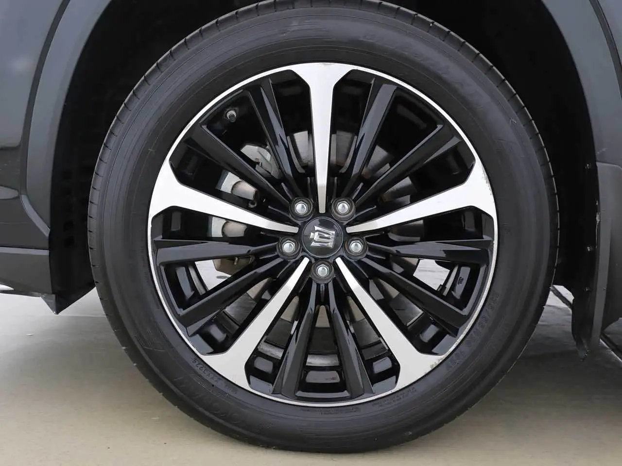 Toyota Crown Kluger 2021 — Photo 13/16